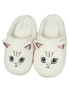 Fuzzy white cat slippers. These open-back plush house. New